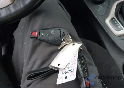 2017 Jeep Cherokee Latitude 4X4 из США, поврежденный, VIN 1C4PJMCS0HW567897